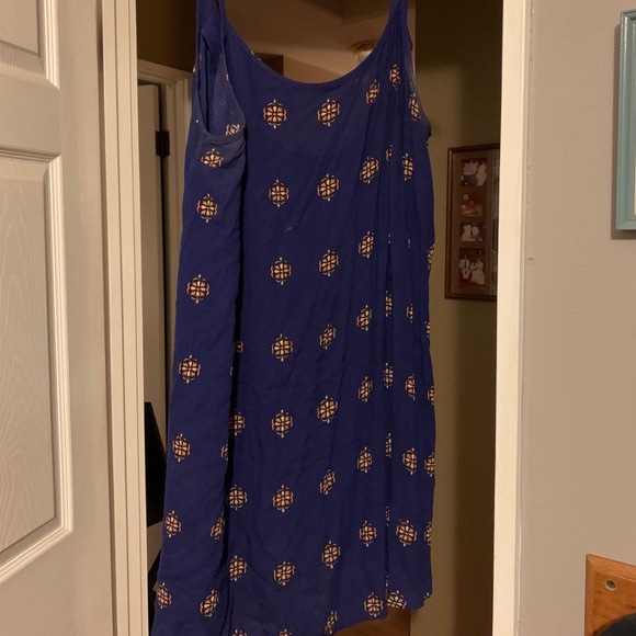 Dress - Picture 1 of 1